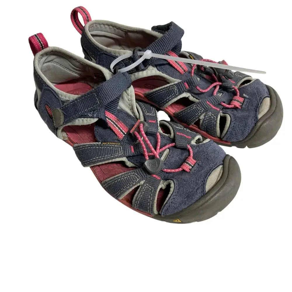 Keen Newport H2 Pink & Blue Sandals Youth Size 2